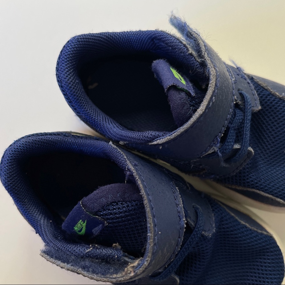 Nike sneakers - Picture 4 of 5